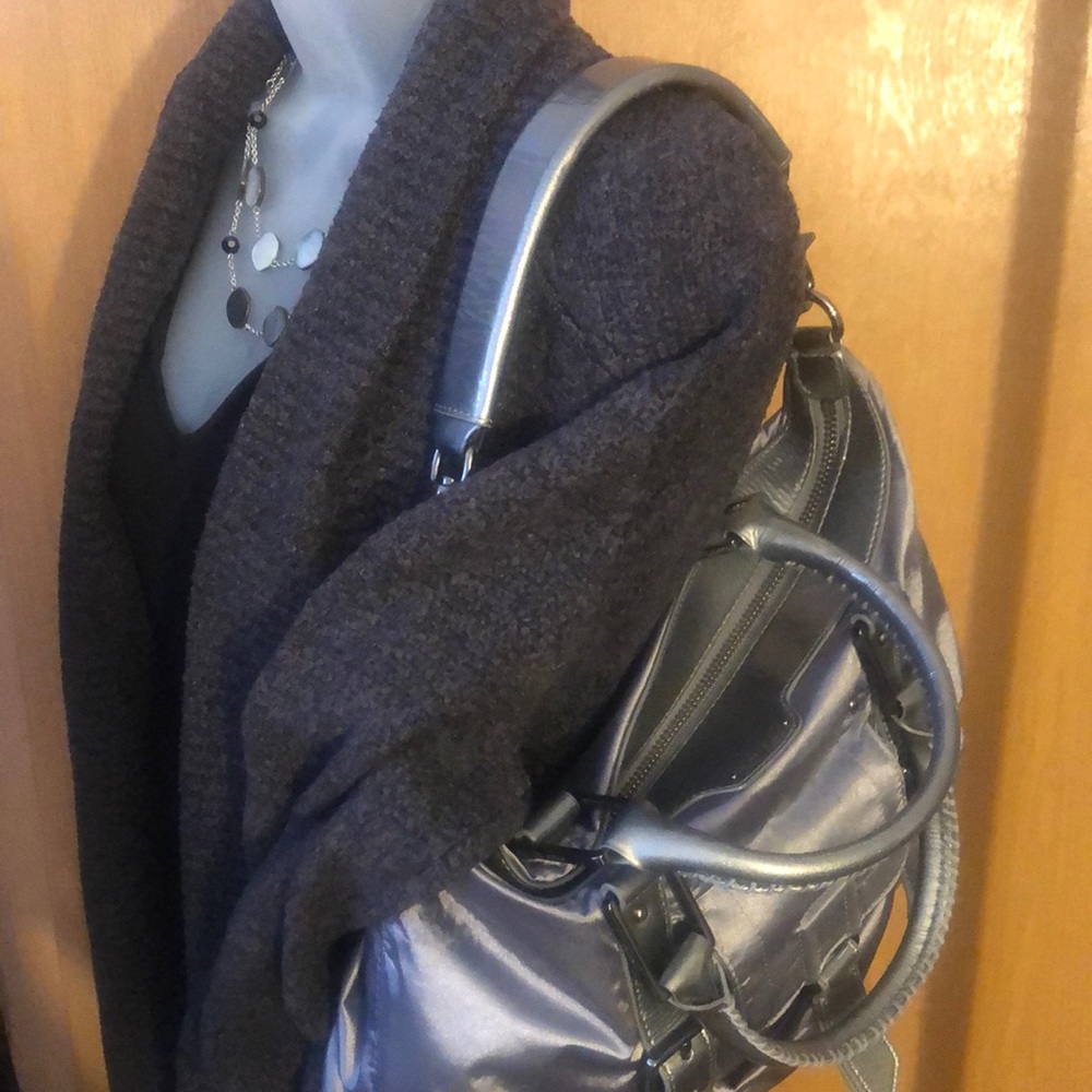 Botkier Trigger Hobo Style Purse. Euc! - image 3